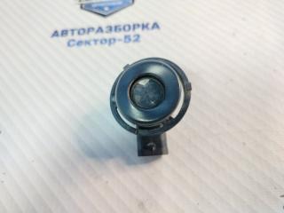 Датчик парковки Volkswagen Tiguan 2011