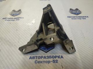 Запчасть кронштейн кондиционера Dodge Caliber 2008