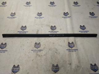 Запчасть уплотнитель двери передний Dodge Caliber 2008