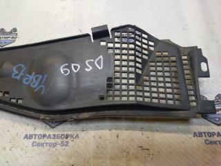 Решетка стеклоочистителей левая Sandero 2010 BS K7J 714 Решетка стеклоочистителей левая Sandero 2010 BS K7J 714