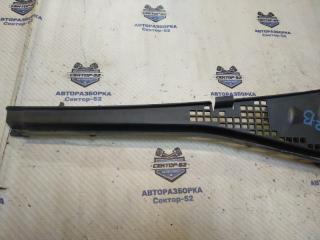 Решетка стеклоочистителей левая Sandero 2010 BS K7J 714 Решетка стеклоочистителей левая Sandero 2010 BS K7J 714