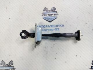 Ограничитель двери задний Nissan Qashqai+2 2013