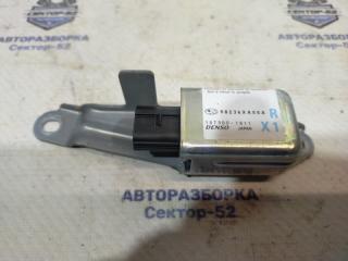 Датчик airbag правый Subaru Tribeca 2009