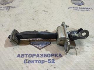 Ограничитель двери задний Subaru Tribeca 2009