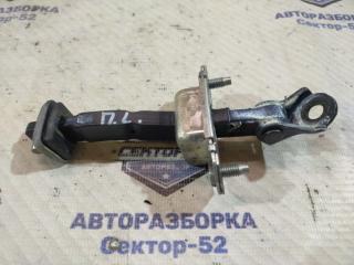 Ограничитель двери передний Subaru Tribeca 2009