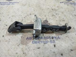 Ограничитель двери передний Nissan Qashqai 2008
