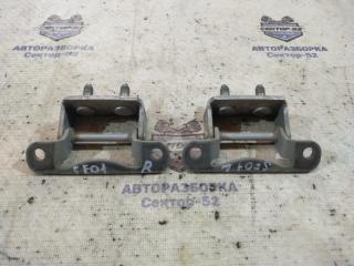Петля багажника Subaru Forester 2007