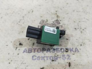 Запчасть датчик airbag Volkswagen Tiguan 2009