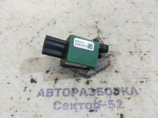 Запчасть датчик airbag Volkswagen Tiguan 2009