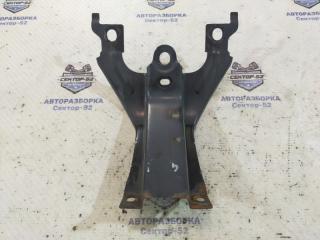 Кронштейн замка капота Nissan Qashqai 2010