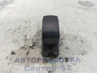 Кнопка стеклоподъемника Suzuki Grand Vitara TD54 J20A Кнопка стеклоподъемника Suzuki Grand Vitara TD54 J20A