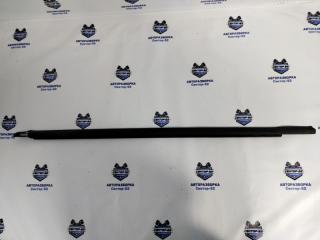 Уплотнитель стекла двери передний левый Hyundai IX35 2011