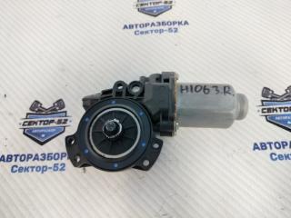 Мотор стеклоподъемника задний правый Hyundai IX35 2011