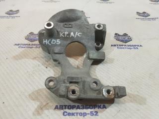 Кронштейн кондиционера Honda Civic FK R18A2 Кронштейн кондиционера Honda Civic FK R18A2