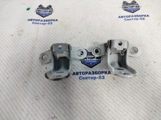 Запчасть петля двери передняя правая Hyundai IX35 2011