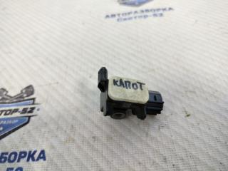 Датчик airbag передний Nissan Juke 2013 контрактная Датчик airbag передний Nissan Juke 2013