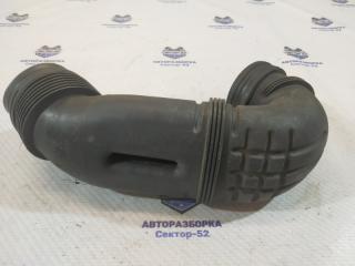 Патрубок воздушного фильтра Volkswagen Touareg 2003