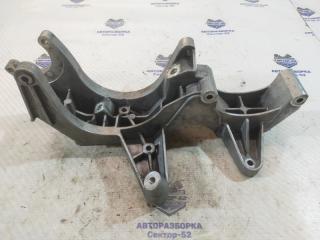 Запчасть кронштейн генератора Volkswagen Touareg 2003