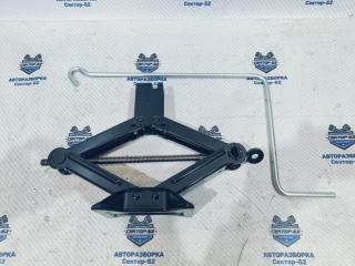 Домкрат Subaru Forester 2006