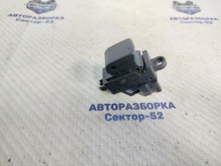 Кнопка стеклоподъемника Nissan Qashqai 2008
