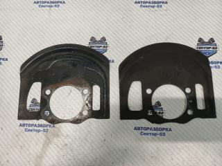 Пыльник тормозного диска передний Nissan Qashqai 2008