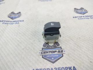 Кнопка стеклоподъемника Renault Megane 2009