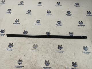 Уплотнитель стекла двери передний правый Hyundai Tucson 2006