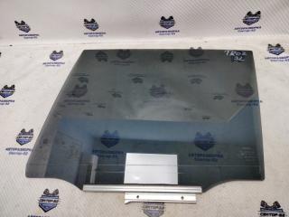 Стекло двери заднее левое Toyota RAV4 2011