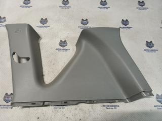 Обшивка багажника боковая задняя правая Toyota RAV4 2011