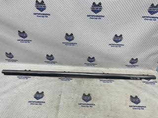 Уплотнитель стекла двери передний правый Mitsubishi Lancer 2008