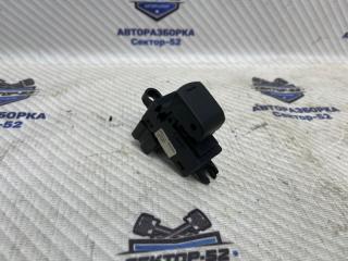 Фото запчасти кнопка стеклоподъемника задняя левая Nissan Qashqai 2009 контрактная запчасть Запчасть кнопка стеклоподъемника задняя левая Nissan Qashqai 2009