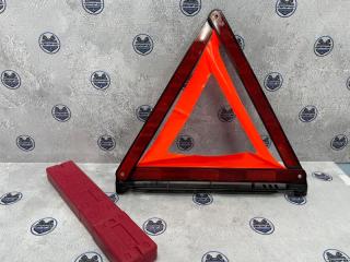 Знак аварийной остановки Volkswagen Tiguan 2016