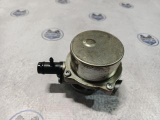 Запчасть насос вакуумный Renault Duster 2011