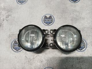 Запчасть фара противотуманная передняя Renault Duster 2011