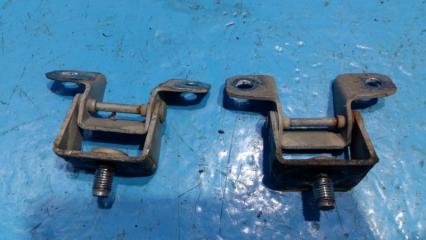 Запчасть петли багажника Nissan Tiida