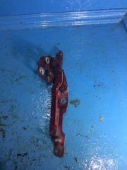 Запчасть петли багажника правые Volkswagen Passat