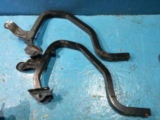 Фото запчасти петли багажника Renault Logan Б/У запчасть Запчасть петли багажника Renault Logan