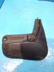 Фото запчасти брызговик задний правый Renault Logan Б/У запчасть Запчасть брызговик задний правый Renault Logan