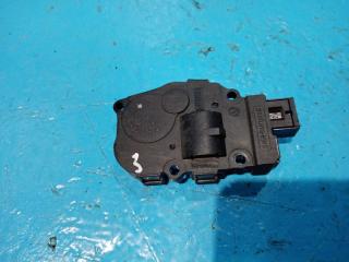 Фото запчасти моторчик заслонки печки Mercedes-Benz M-Class 2008 Б/У запчасть Запчасть моторчик заслонки печки Mercedes-Benz M-Class 2008