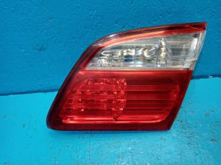 Фонарь крышки багажника правый Nissan Maxima 2004