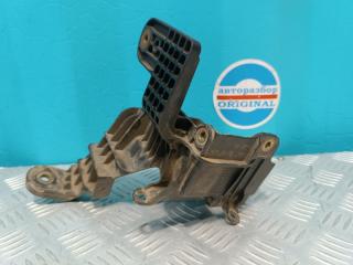 Запчасть кронштейн блока abs Opel ASTRA H