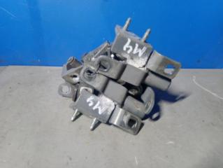 Петля двери Ford Mondeo 4 (07-14) 2008 Б/У Петля двери Ford Mondeo 4 (07-14) 2008