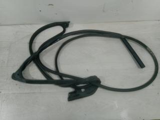 Уплотнитель двери Ford Explorer (2011-)