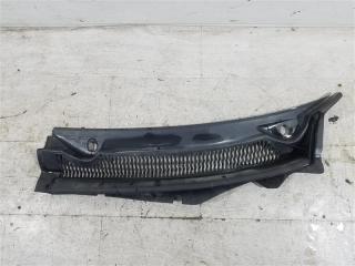 Решетка стеклоочистителя (жабо) левая Ford Mondeo 3 (00-07) 2004