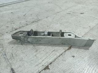 Направляющая переднего бампера правое Ford Focus Cabriolet 06-10 2008