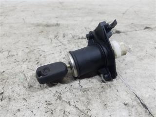 Личинка замка багажника Ford Fusion (01-12) 2004