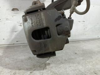 Суппорт передний правый Ford Fusion (01-12) 2004