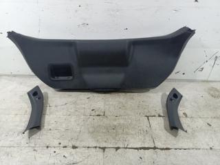 Обшивка двери багажника Ford Fiesta (08-12) 2011