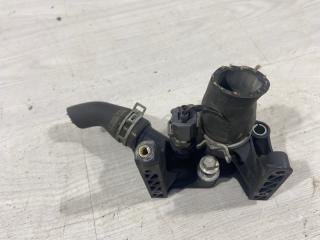 Фланец системы охлаждения (тройник) Ford Fusion (01-12) 2008 контрактная Фланец системы охлаждения (тройник) Ford Fusion (01-12) 2008