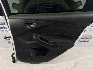 Обшивка двери задняя правая Ford Focus 3 (11-14) 2012